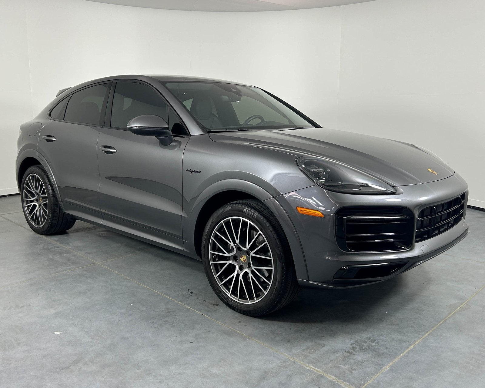 2023 Porsche Cayenne E-Hybrid Coupe photo 9