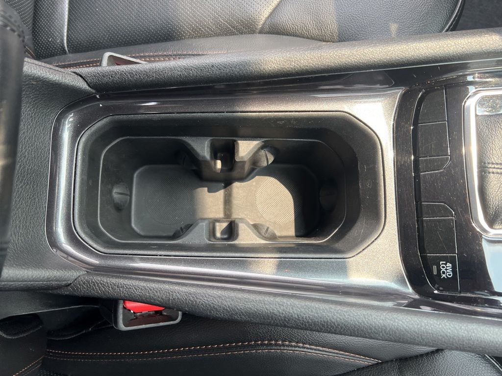 2022 Jeep Compass Latitude Lux photo 23