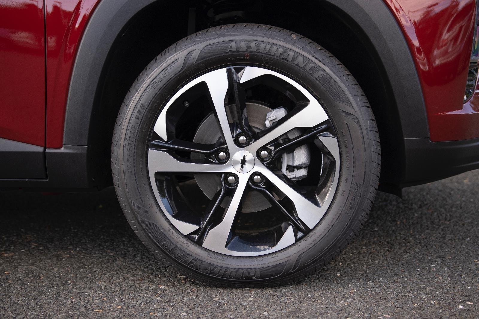 2025 Chevrolet Trax photo 6