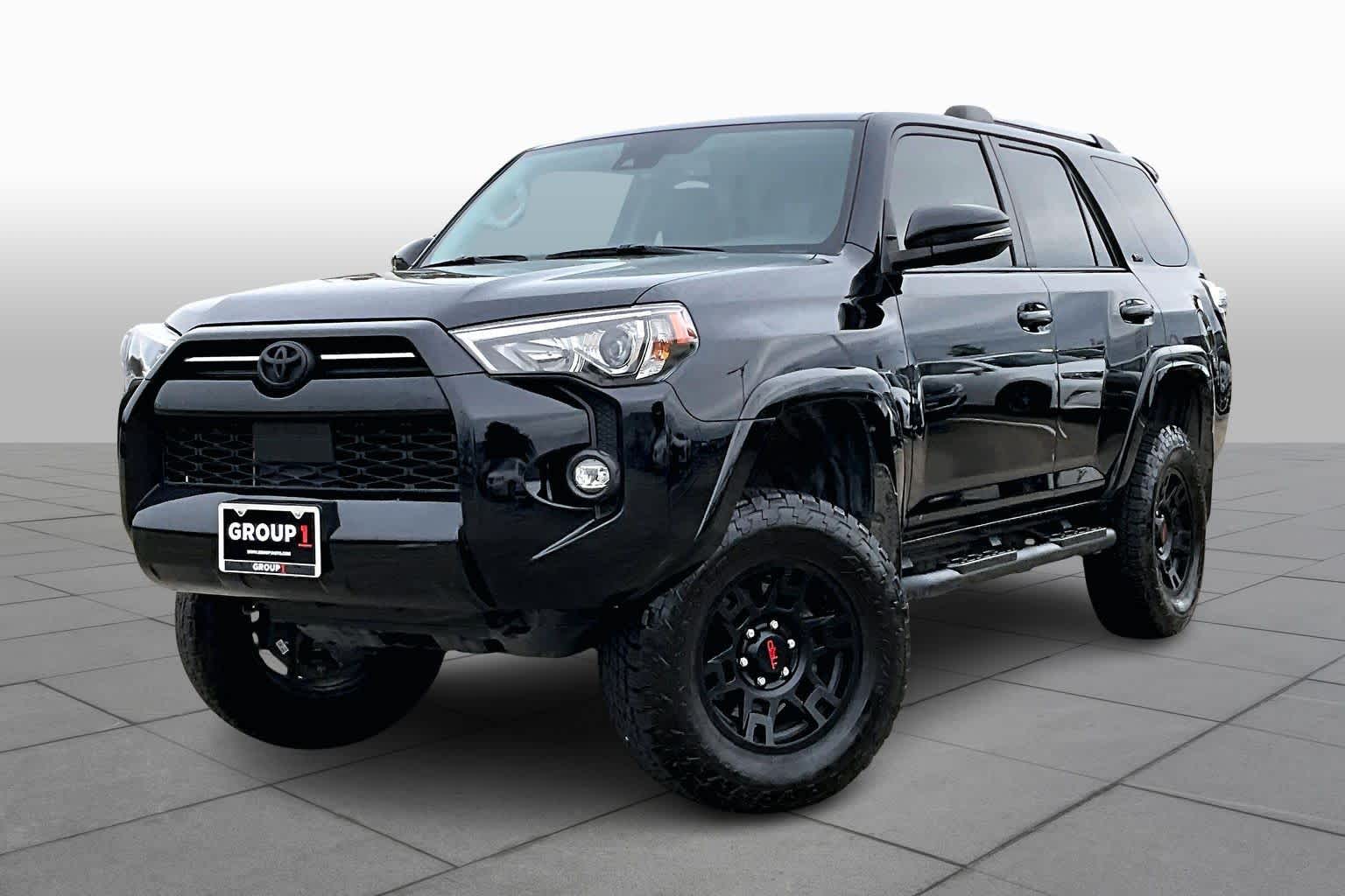 2023 Toyota 4Runner SR5 Premium's photo