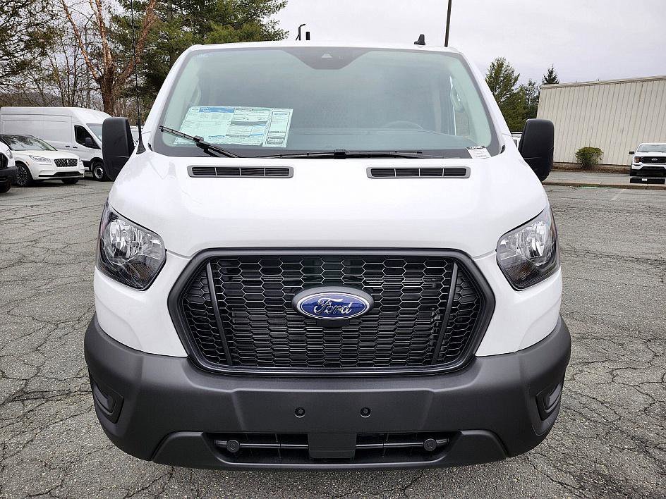 2024 Ford Transit Cargo Van photo 2