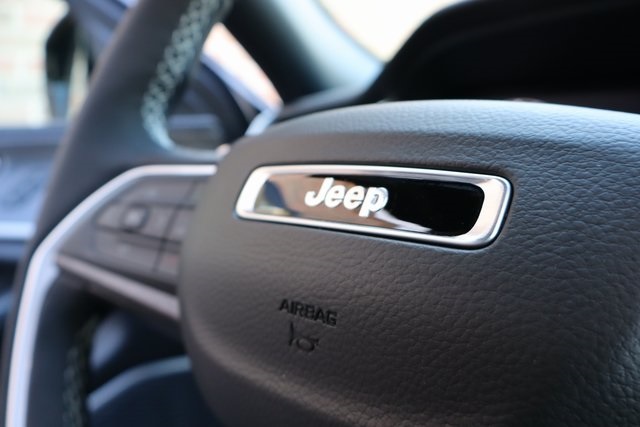 2025 Jeep Grand Cherokee Limited photo 22