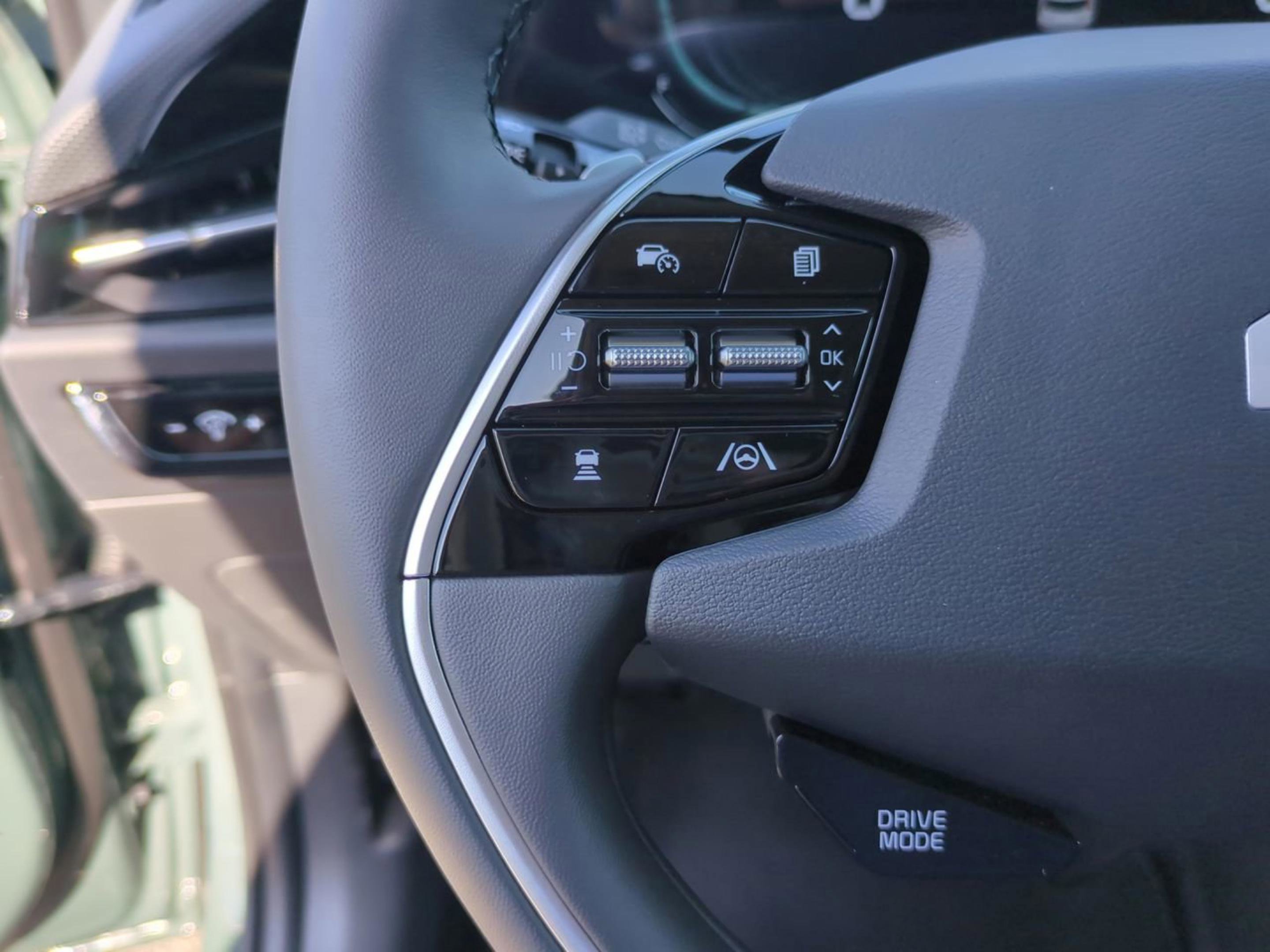 2025 Kia Niro SX photo 27