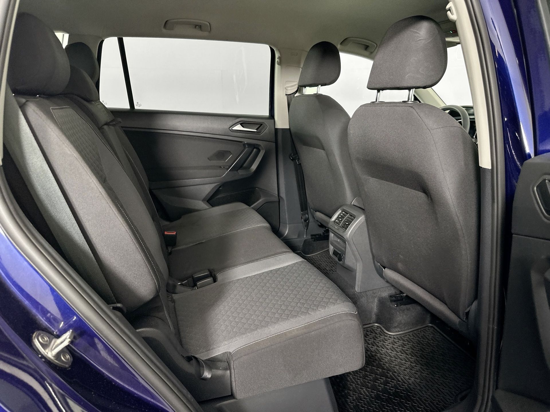 2021 Volkswagen Tiguan S photo 19