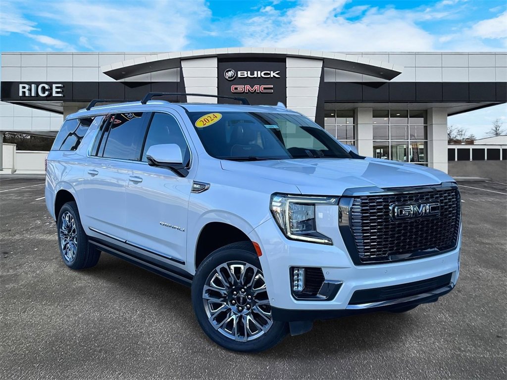2024 GMC Yukon XL Denali Ultimate's photo