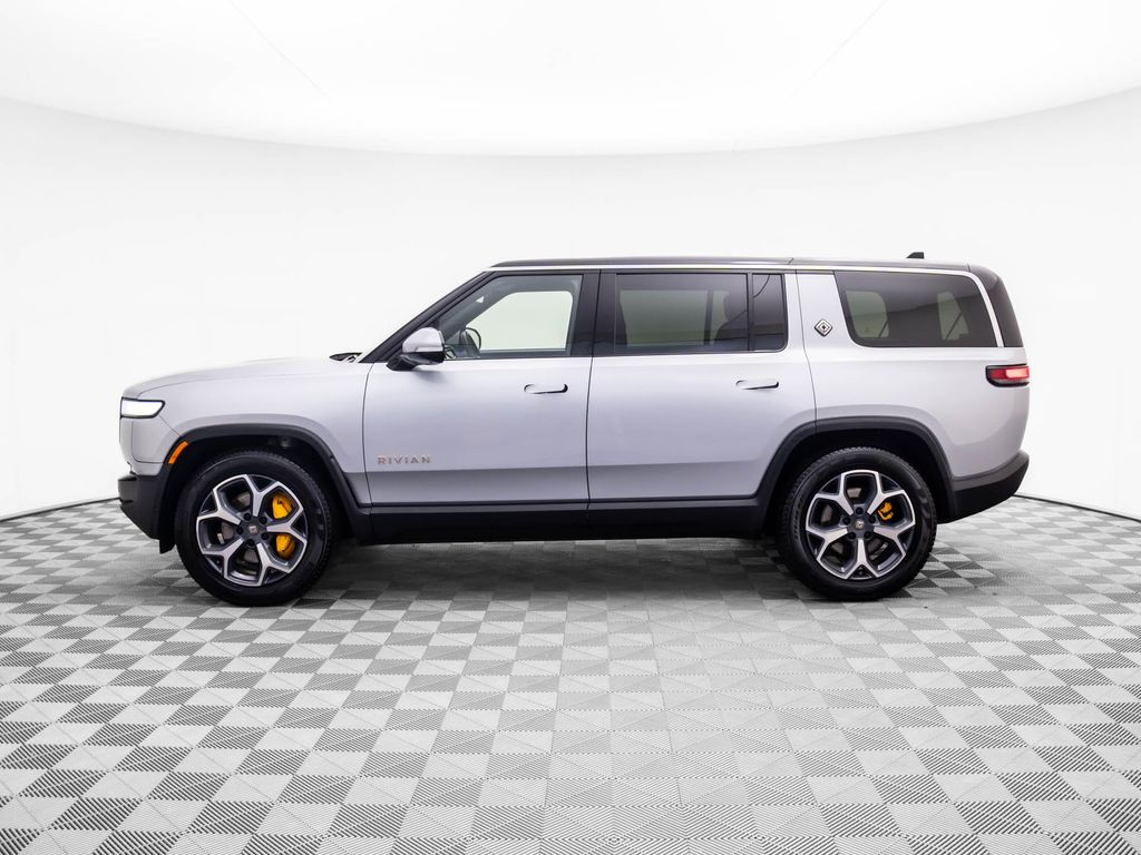 Used 2023 Rivian R1S Adventure with VIN 7PDSGABA6PN011865 for sale in Barrington, IL