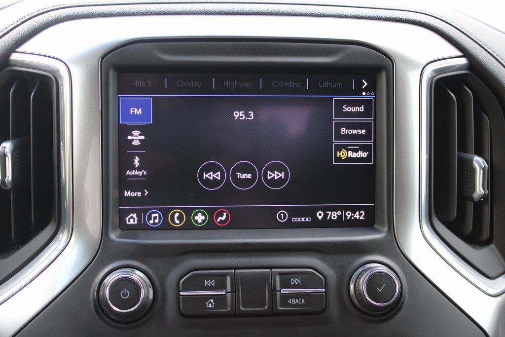2020 Chevrolet Silverado 1500 RST photo 21