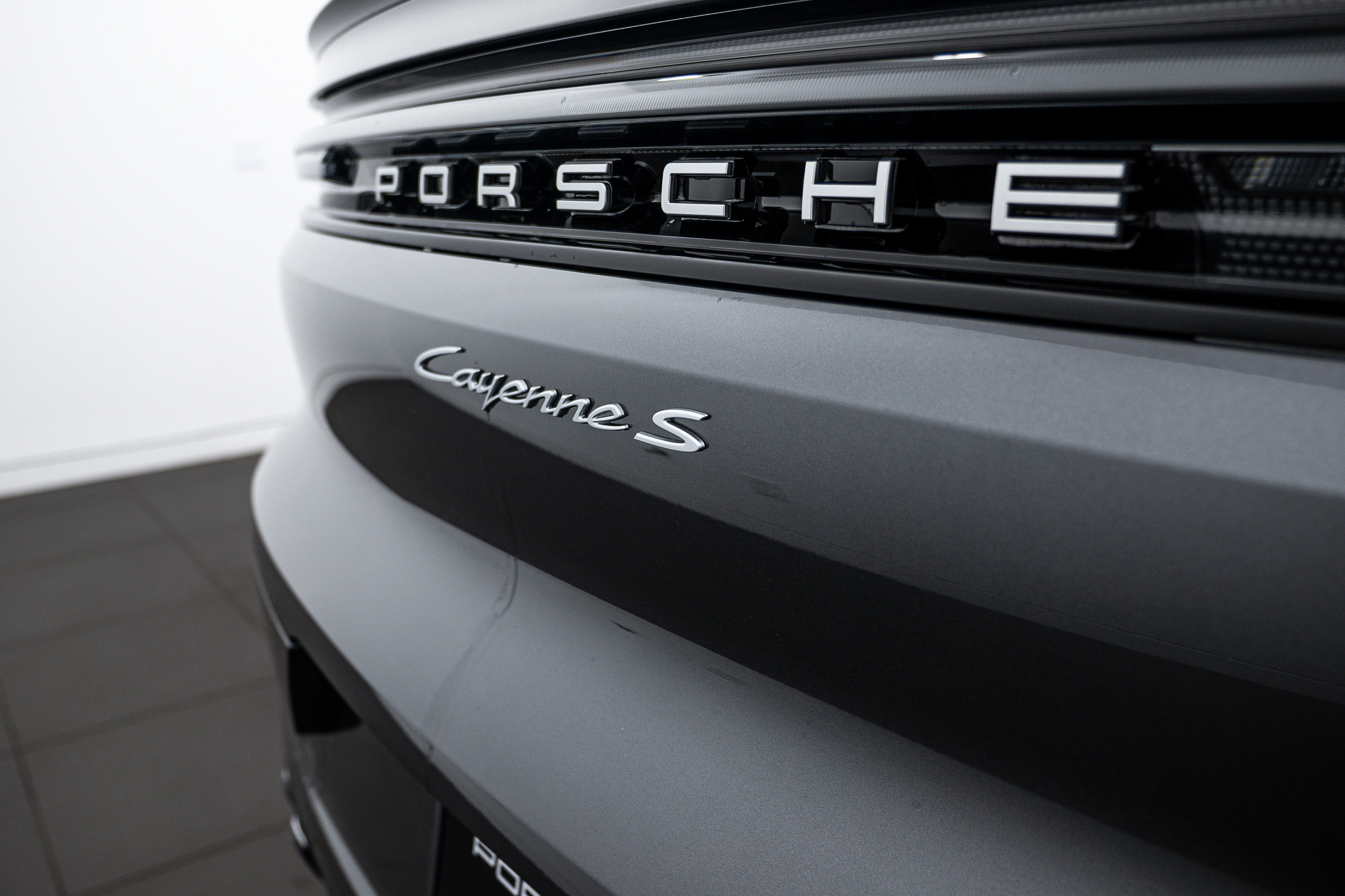 2026 Porsche Cayenne S Coupe photo 15