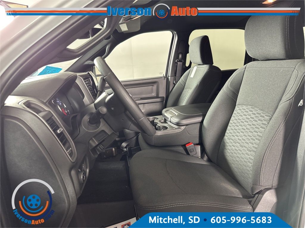 2025 Ram 2500 Tradesman photo 13