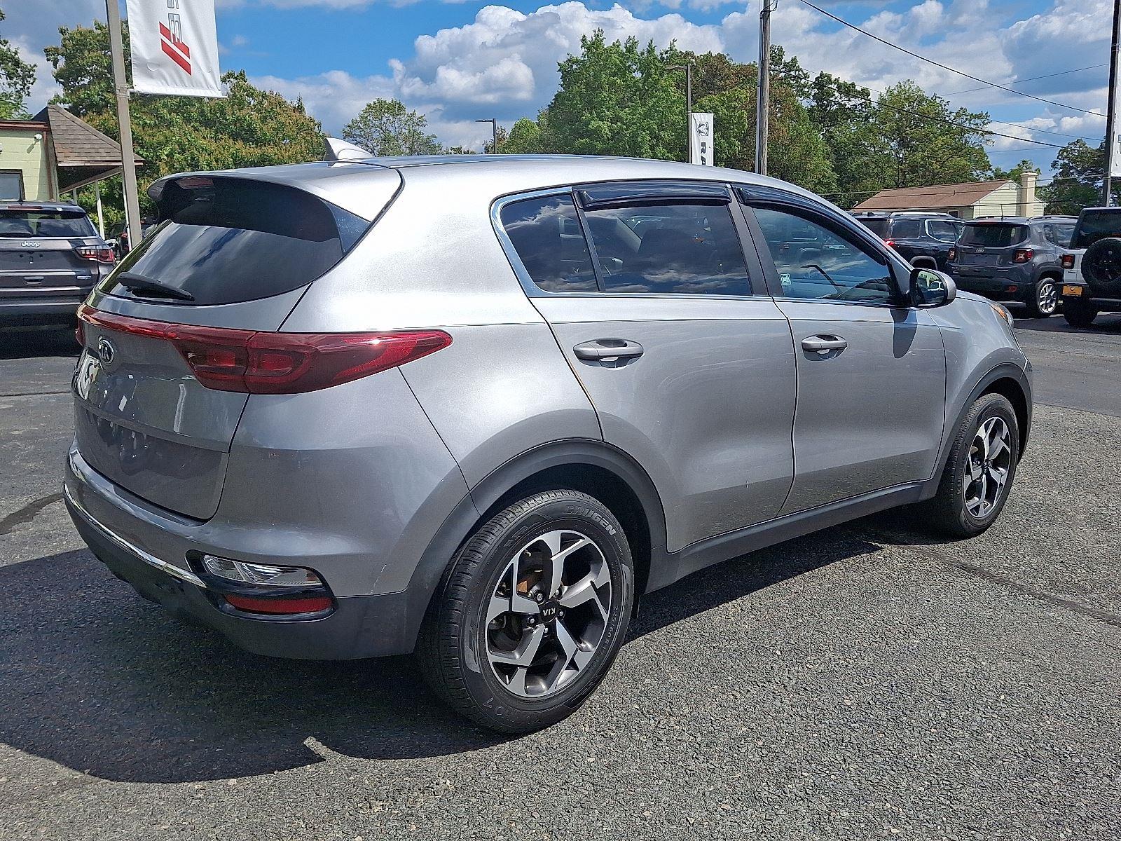 2020 Kia Sportage LX photo 2