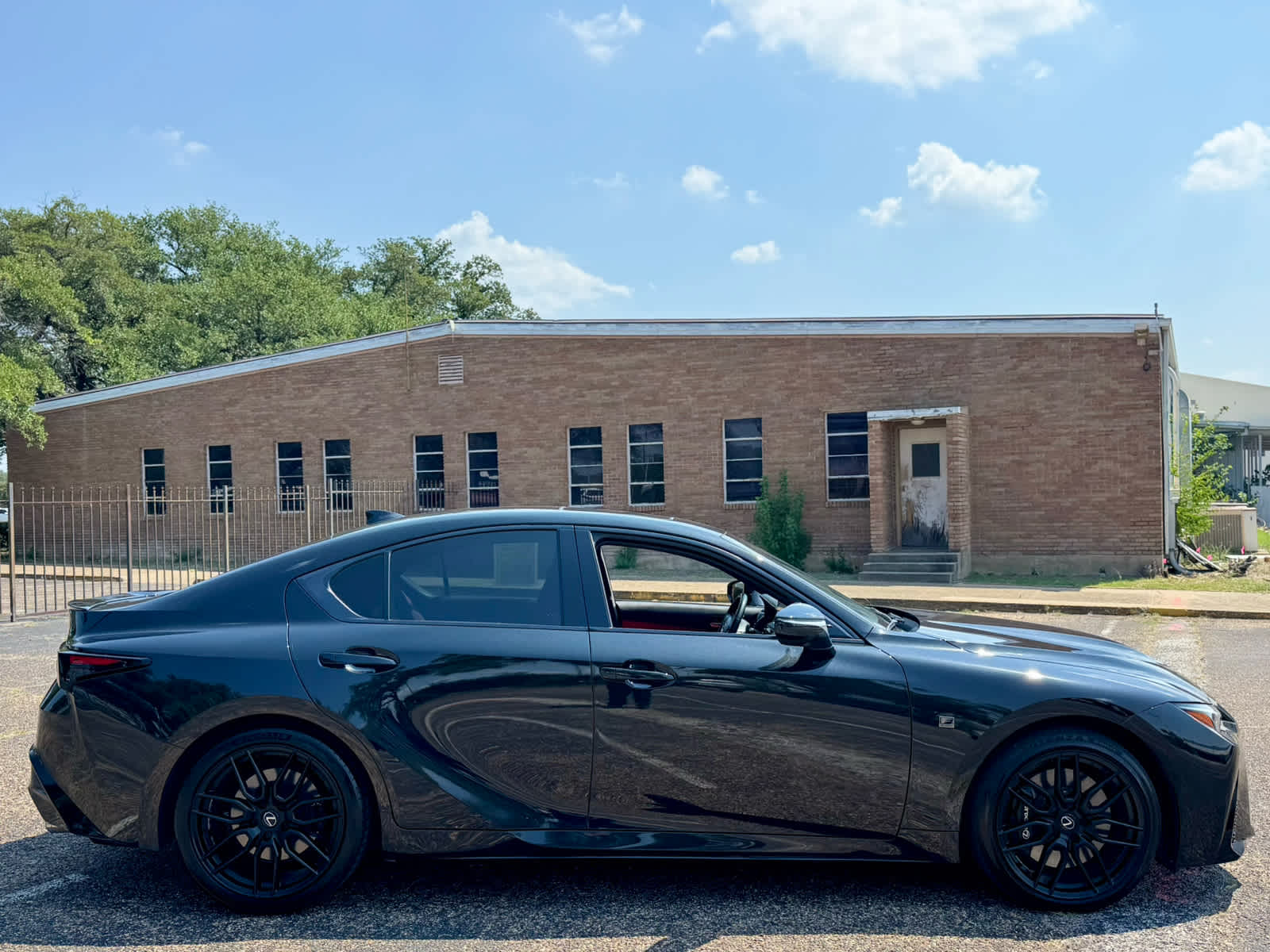 2023 Lexus IS 500 F SPORT photo 6