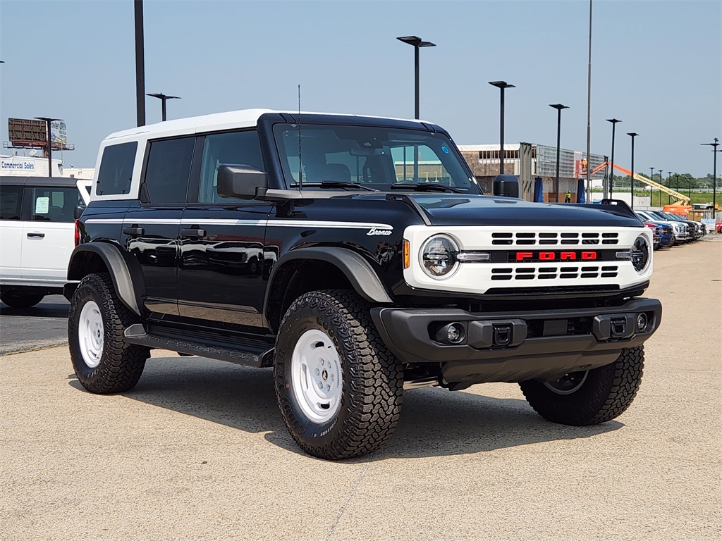2025 Ford Bronco Heritage First Edition photo 2