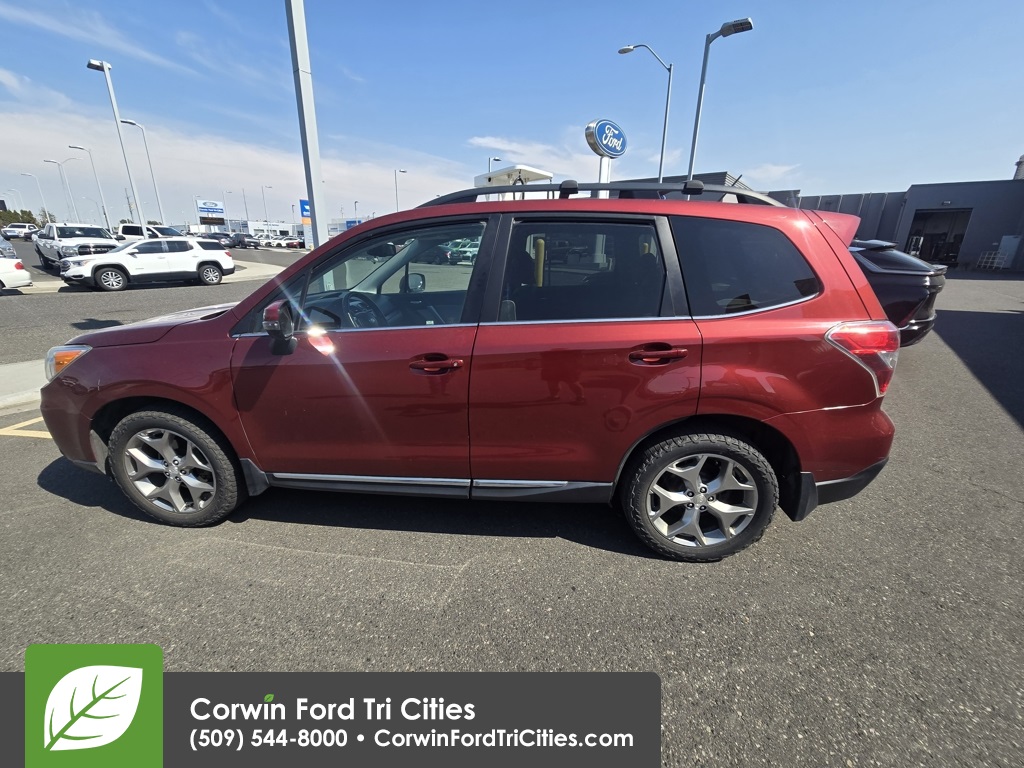 2015 Subaru Forester 2.5i Touring photo 5