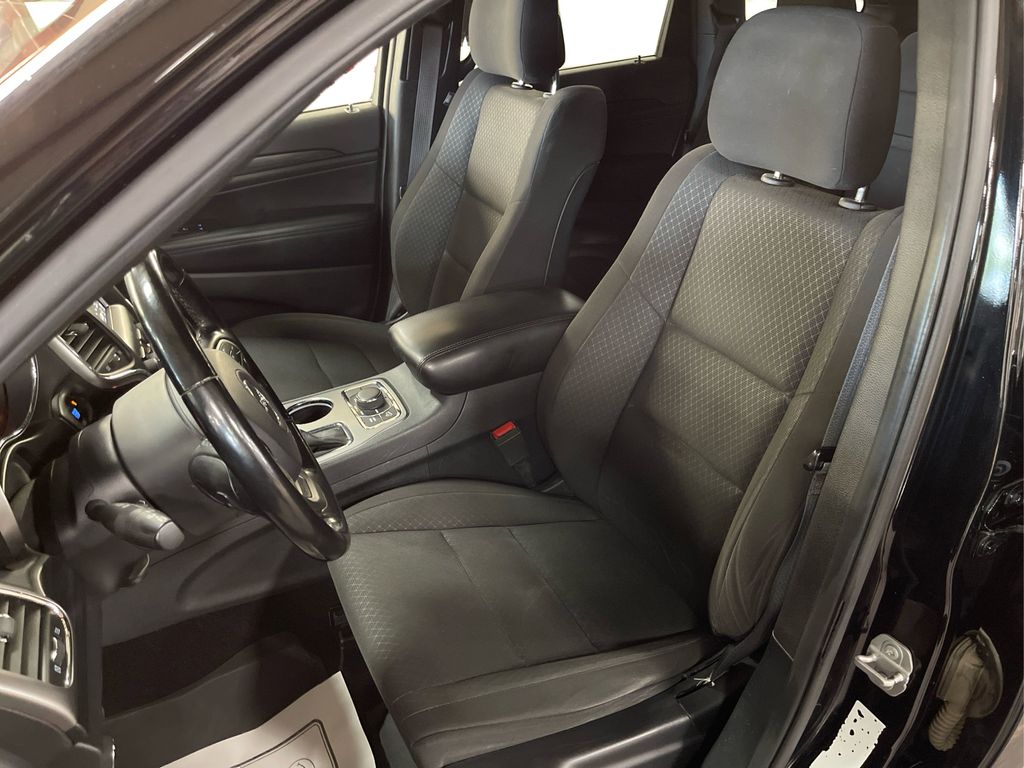 2020 Jeep Grand Cherokee Laredo E photo 18