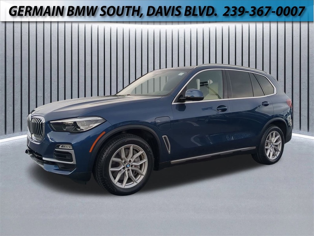 2021 BMW X5 45e's photo