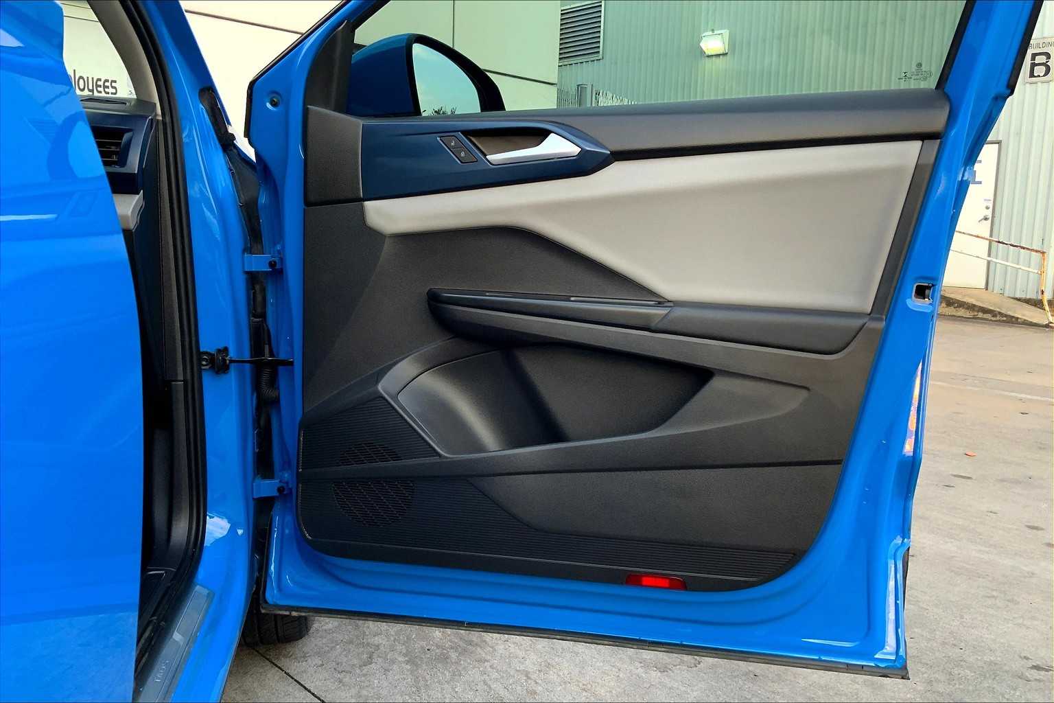 2022 Volkswagen Taos SE photo 21