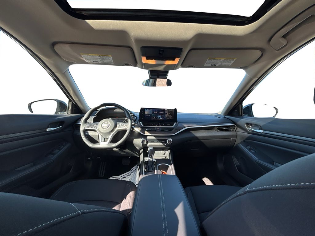 2025 Nissan Altima 2.5 SV photo 13
