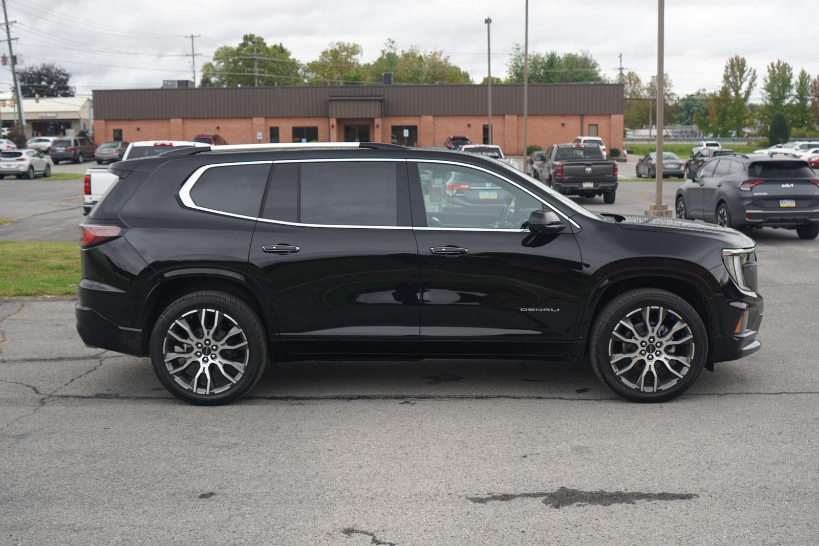2026 Gmc Acadia Denali photo 2