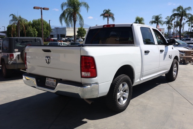 2022 Ram 1500 Classic SLT photo 3