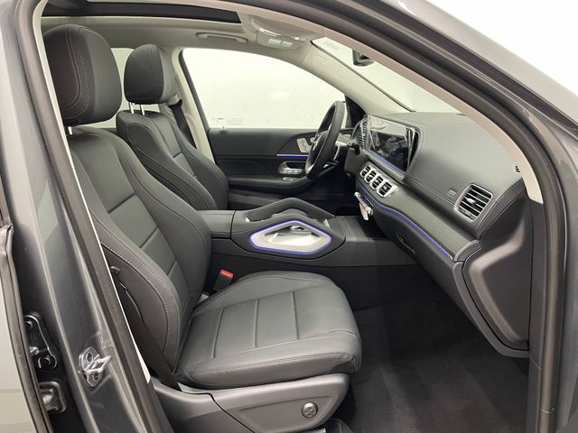 2026 Mercedes Benz GLS 450 4MATIC photo 11