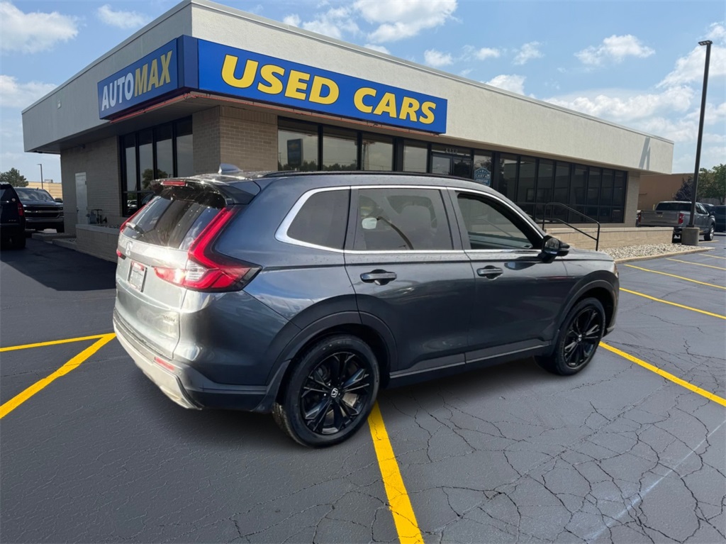 2023 Honda CR-V Hybrid Sport Touring photo 4