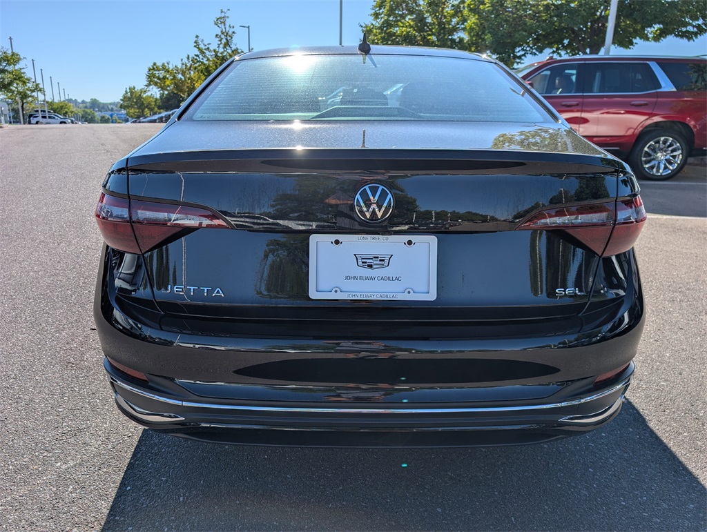 2023 Volkswagen Jetta 1.5T SEL photo 3