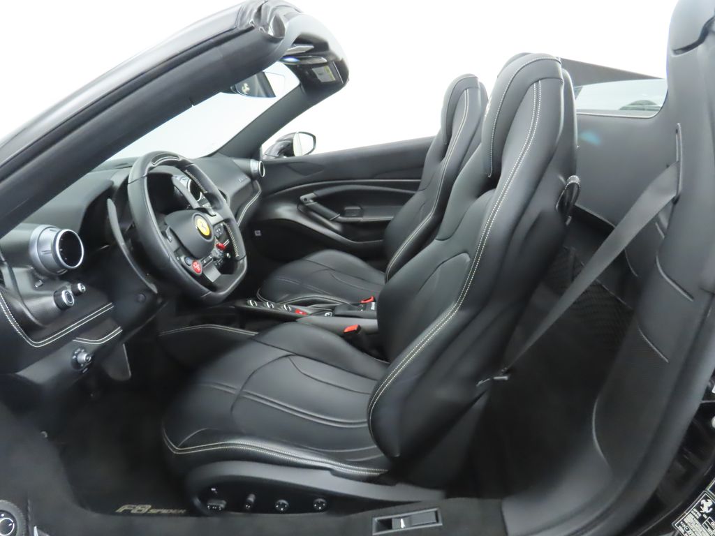 2021 Ferrari F8 Spider Base photo 27