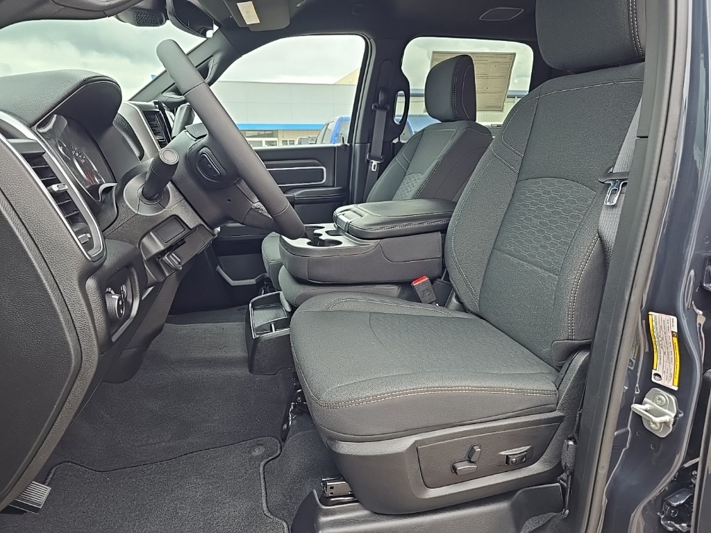 2026 Ram 2500 Big Horn photo 18
