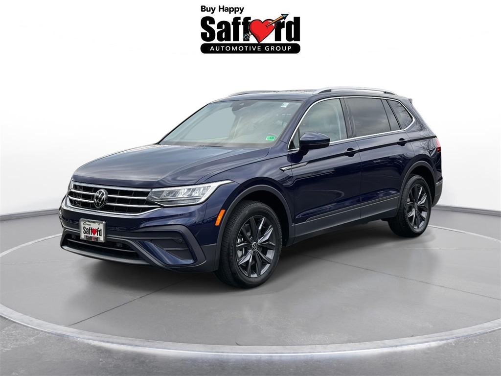 2023 Volkswagen Tiguan SE's photo