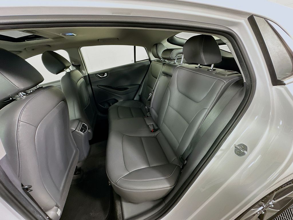 2019 Hyundai Ioniq Electric Limited photo 25