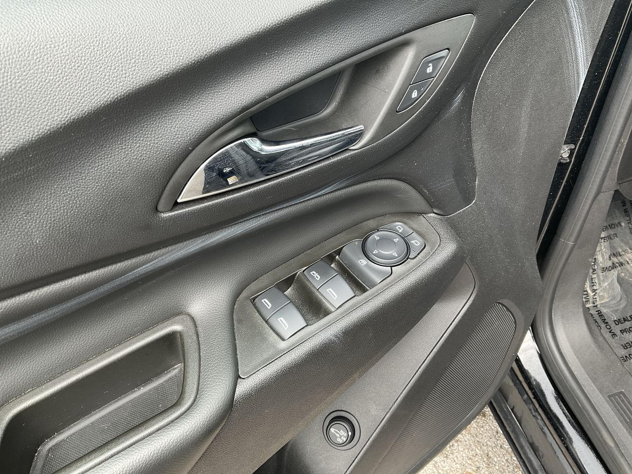 2024 Chevrolet Equinox LT photo 9
