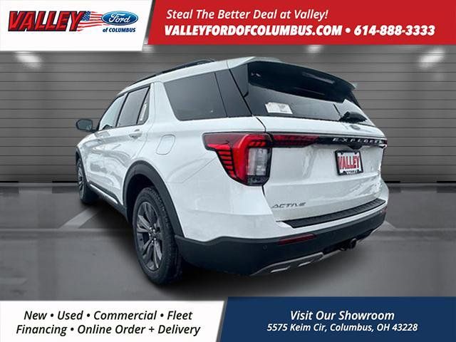 2025 Ford Explorer photo 4