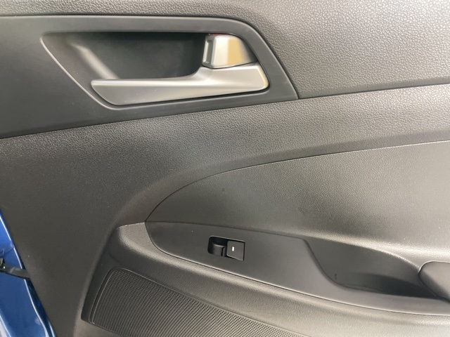 2021 Hyundai Tucson SE photo 14