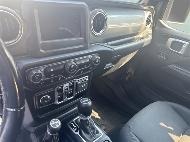 2020 Jeep Wrangler Unlimited Sahara photo 11