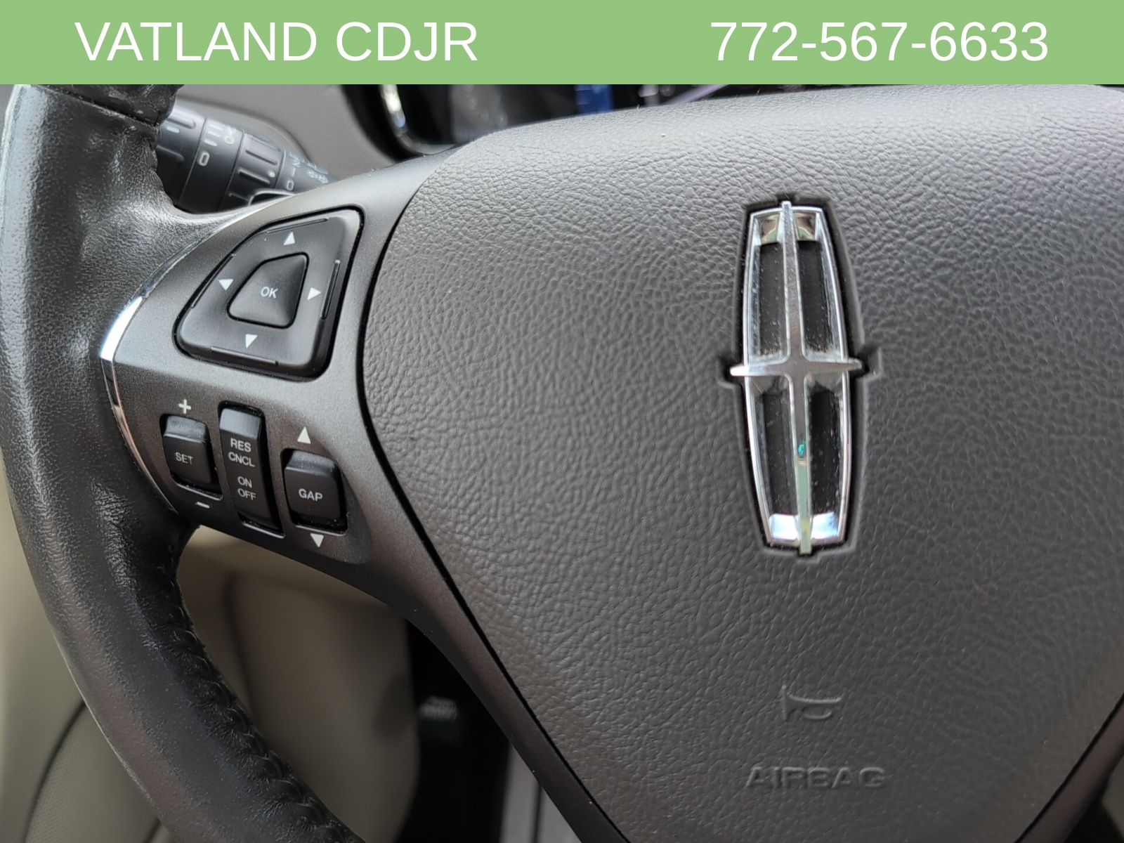 2016 Lincoln MKT EcoBoost photo 18