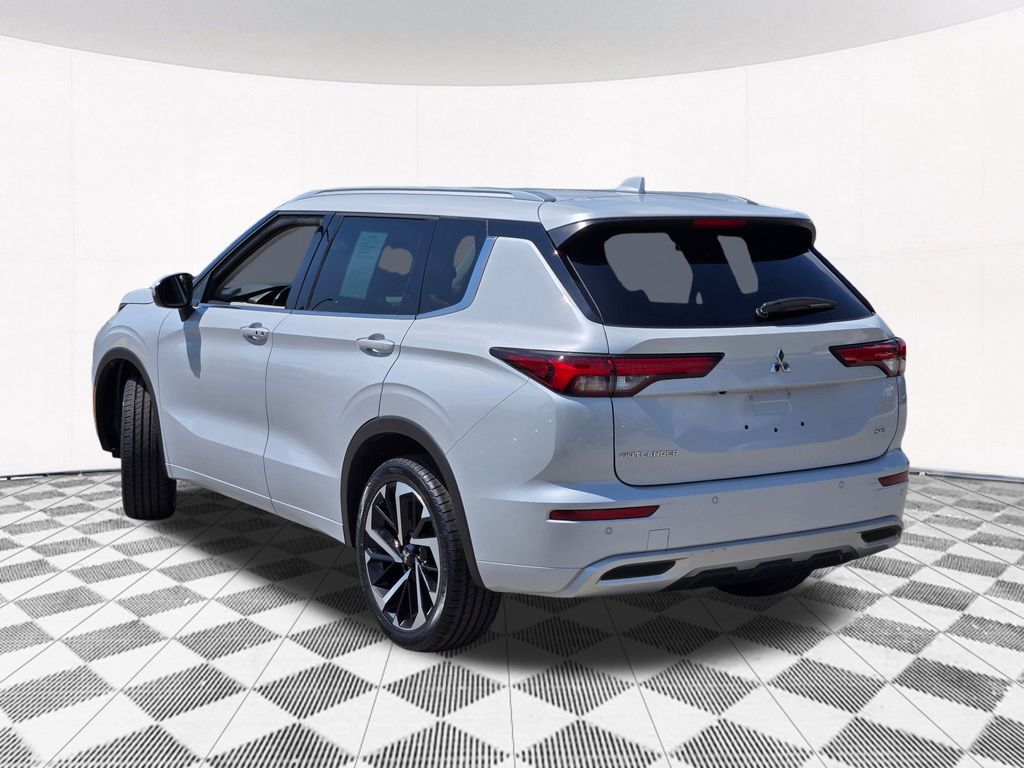 2023 Mitsubishi Outlander SEL photo 13