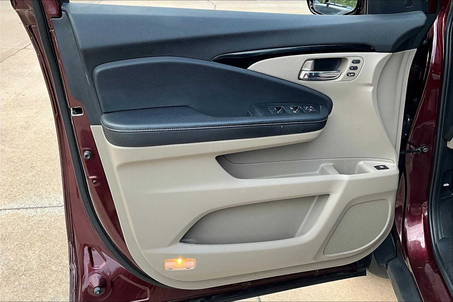 2020 Honda Ridgeline RTL-E photo 18