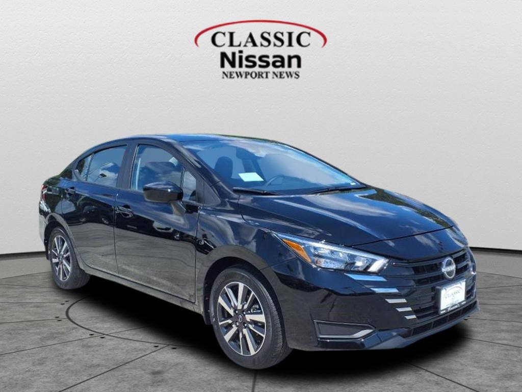 2025 Nissan Versa SV's photo