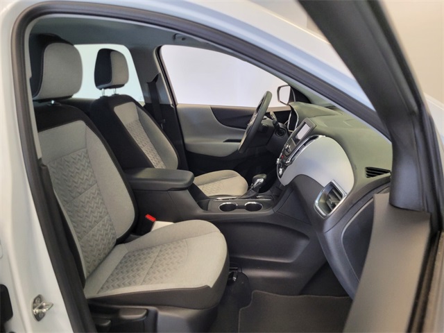 2022 Chevrolet Equinox LS photo 15