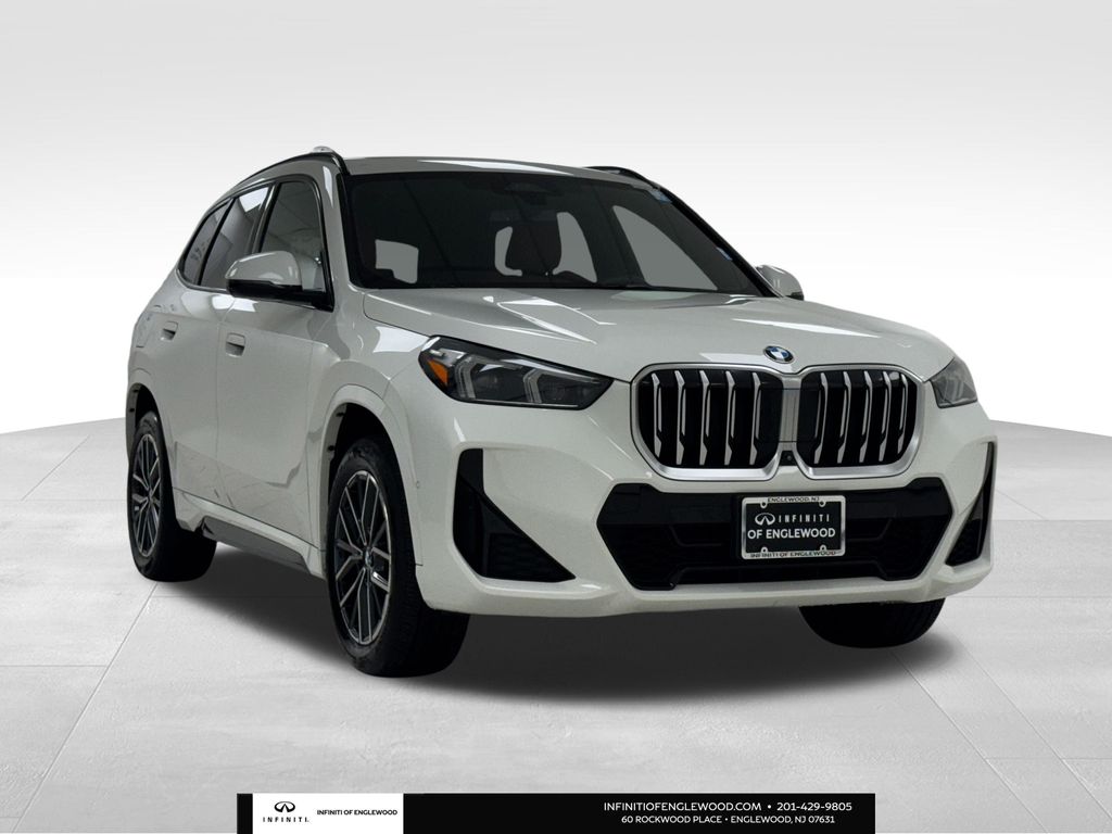 2023 BMW X1 28i's photo