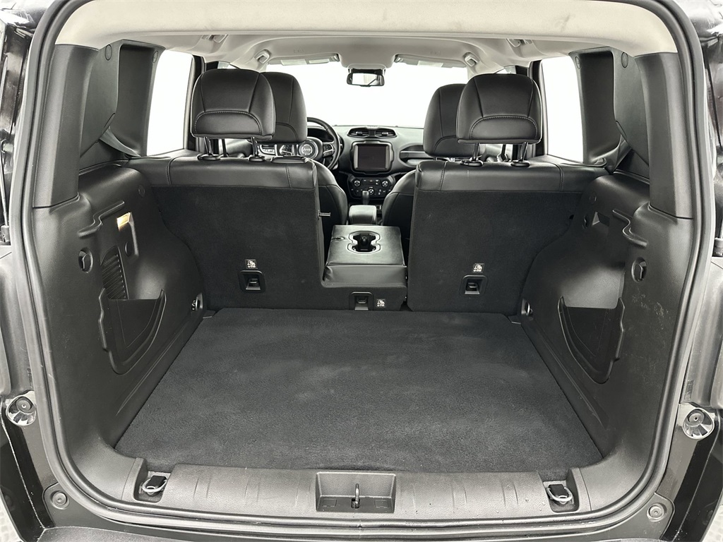 2022 Jeep Renegade Limited photo 22