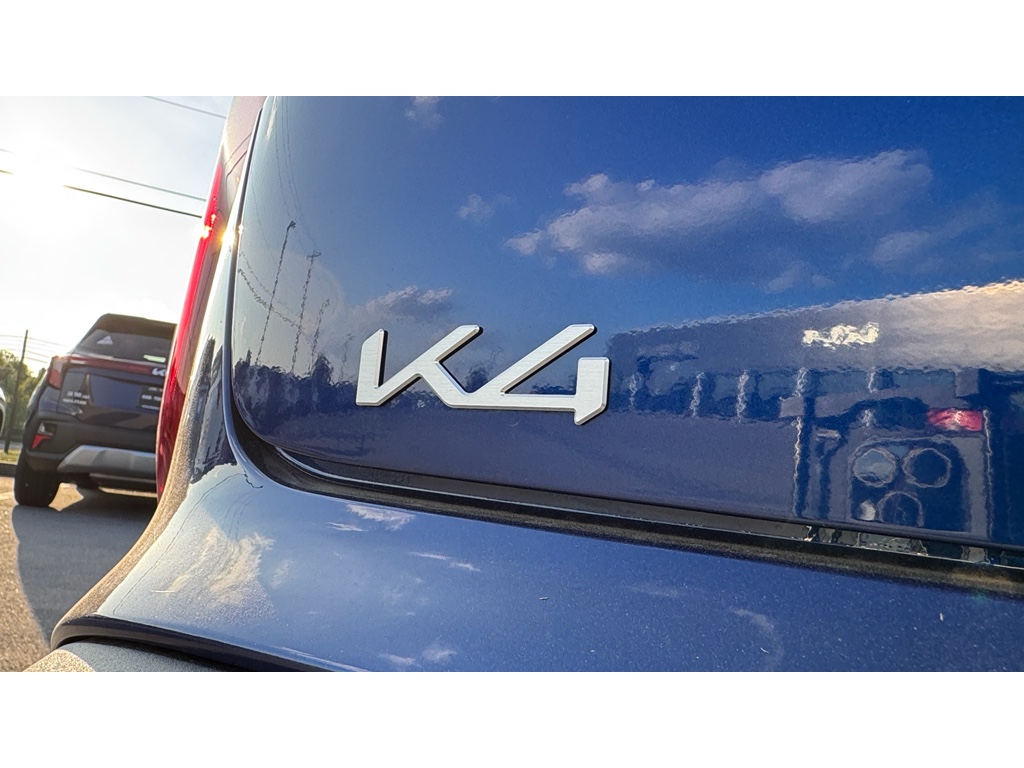2025 Kia K4 EX photo 6