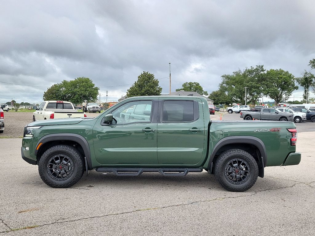 2024 Nissan Frontier PRO-4X photo 3