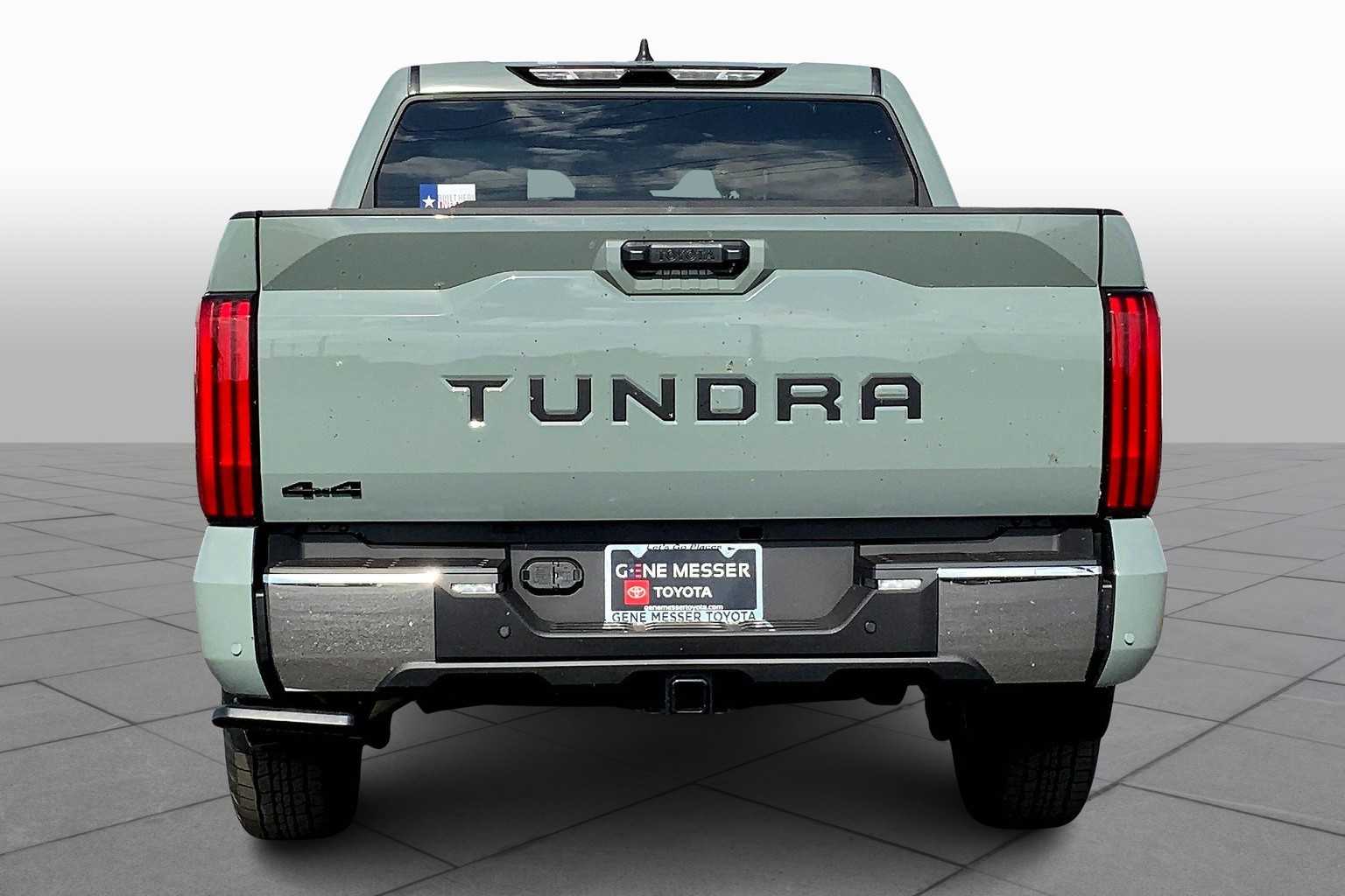2026 Toyota Tundra SR5 CrewMax photo 4
