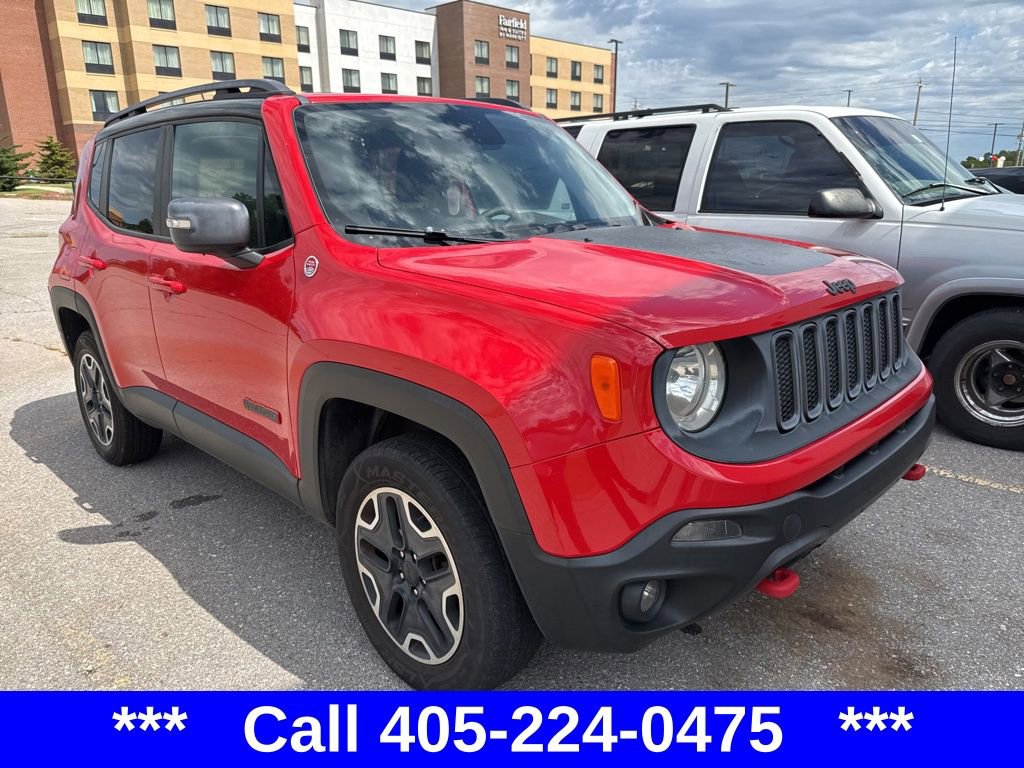 2015 Jeep Renegade Trailhawk photo 16