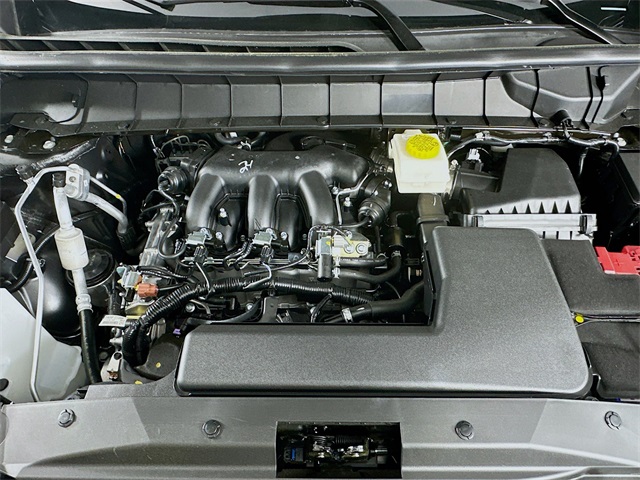 2025 Nissan Pathfinder SV photo 8