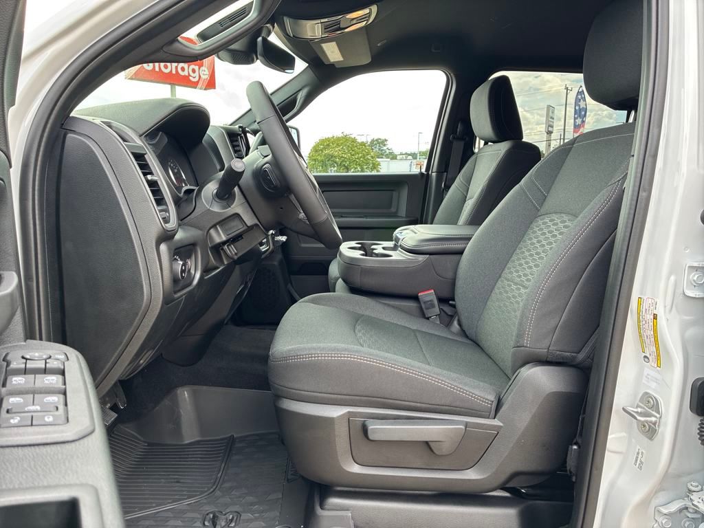 2025 Ram 2500 Tradesman photo 10