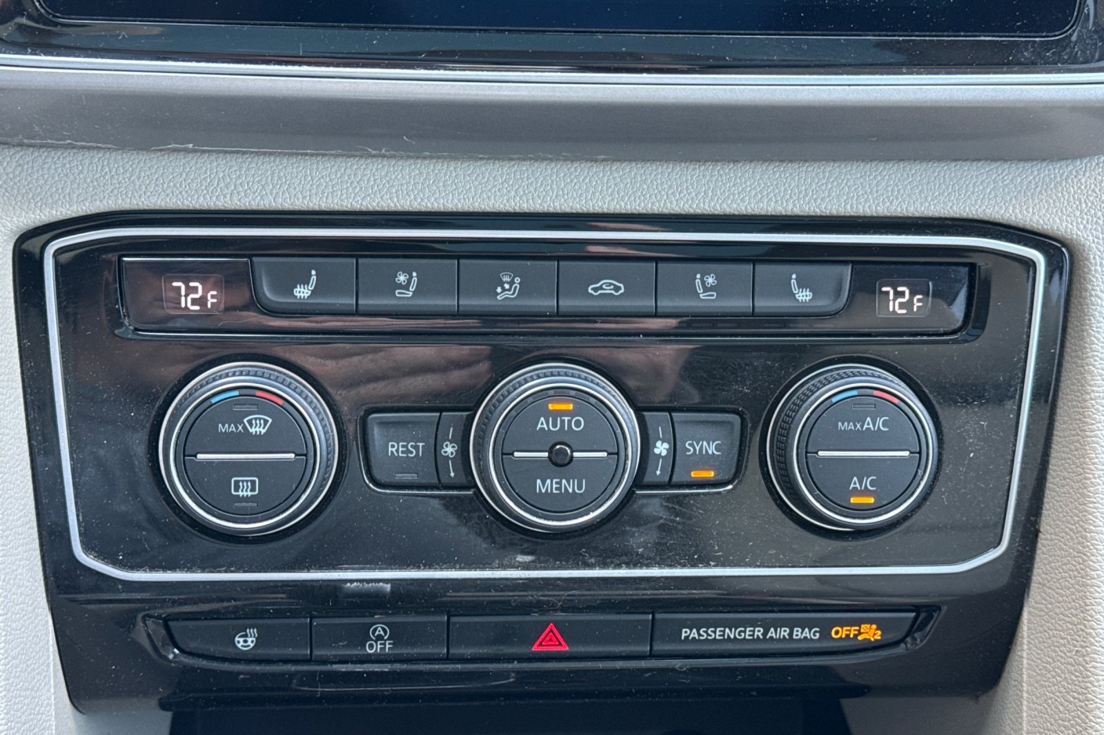 2019 Volkswagen Atlas V6 SEL Premium photo 20