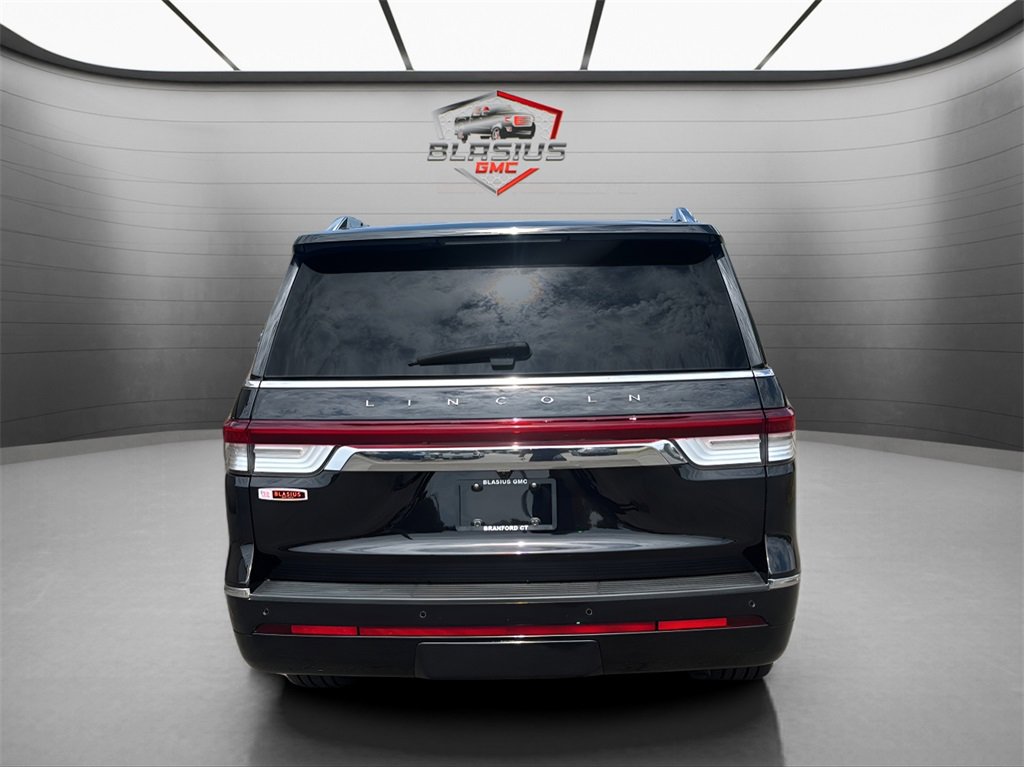 2022 Lincoln Navigator Reserve photo 3
