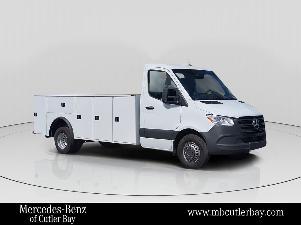 2023 Mercedes-Benz Sprinter Cab Chassis Base's photo